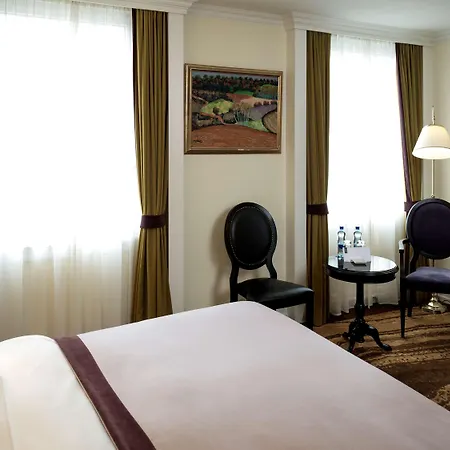 Rotary - Mgallery 4*